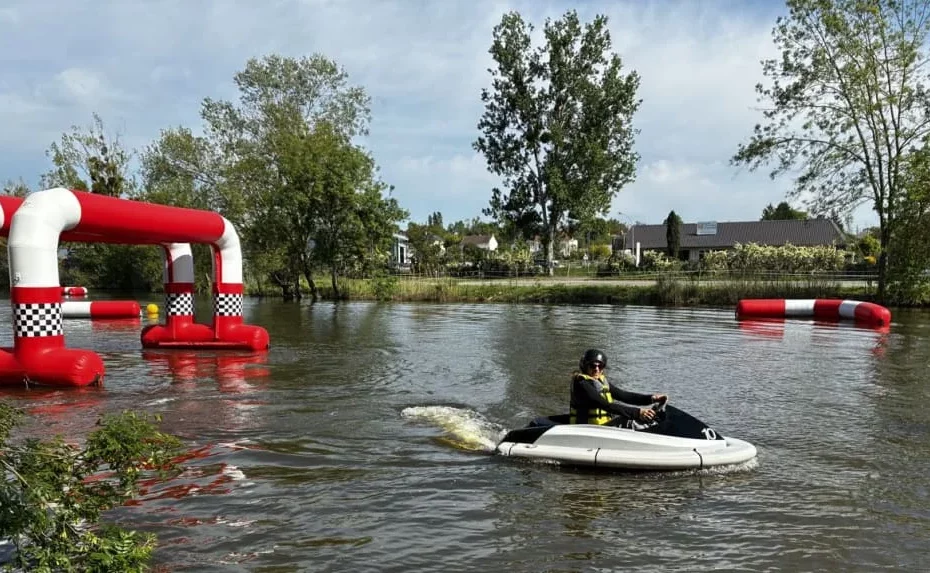 C’est comme un jet-ski on a testé pour vous le karting aquatique